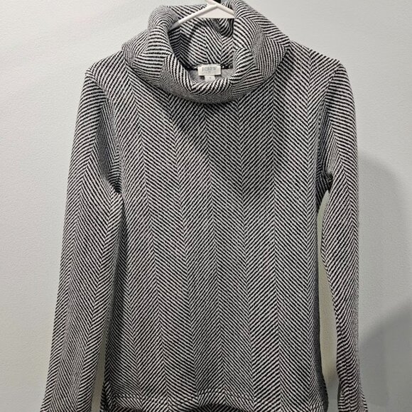 J. Crew Turtleneck Fleece Lined Sweater Black White Herringbone Small Chic - Picture 1 of 11